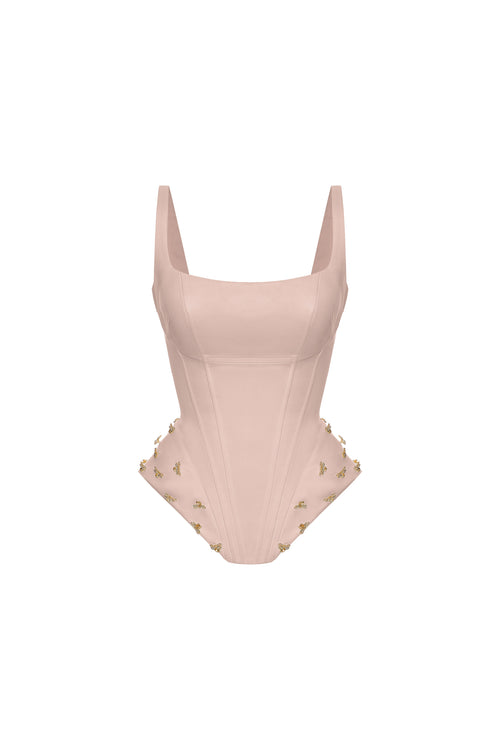 #Nude